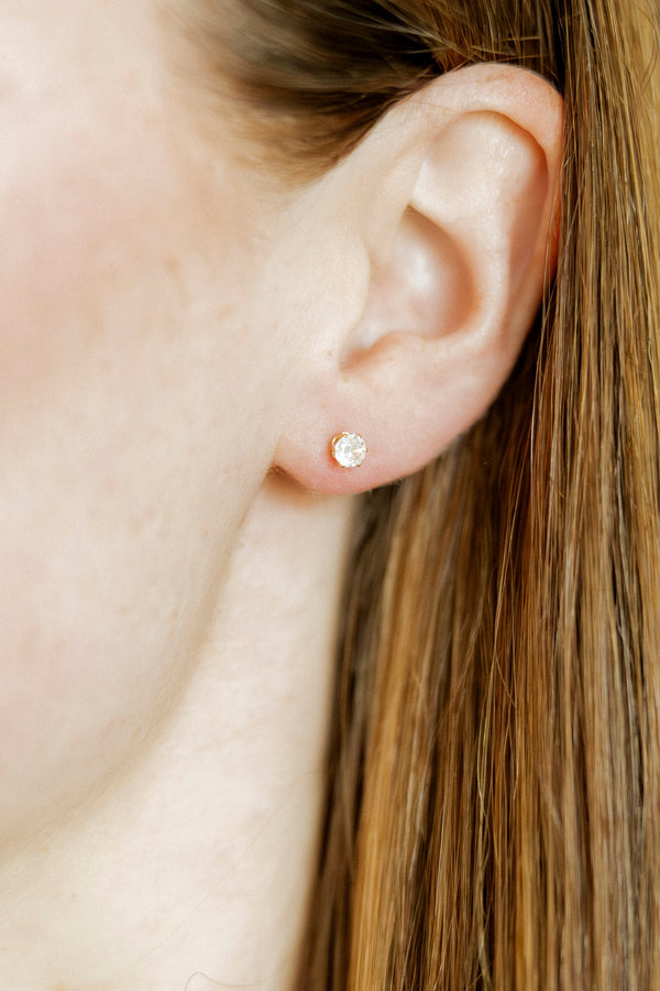 Screwback Stud Earrings-Helen Gold - Raymond's Hallmark