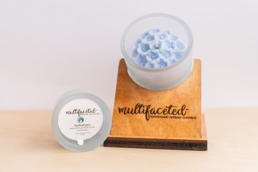 Hydrangea Flower Top Candle 8oz - Raymond's Hallmark