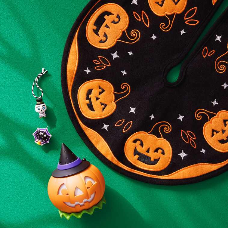 Showtoppers Mini Tree Topper Halloween Time Ornament - Raymond's Hallmark