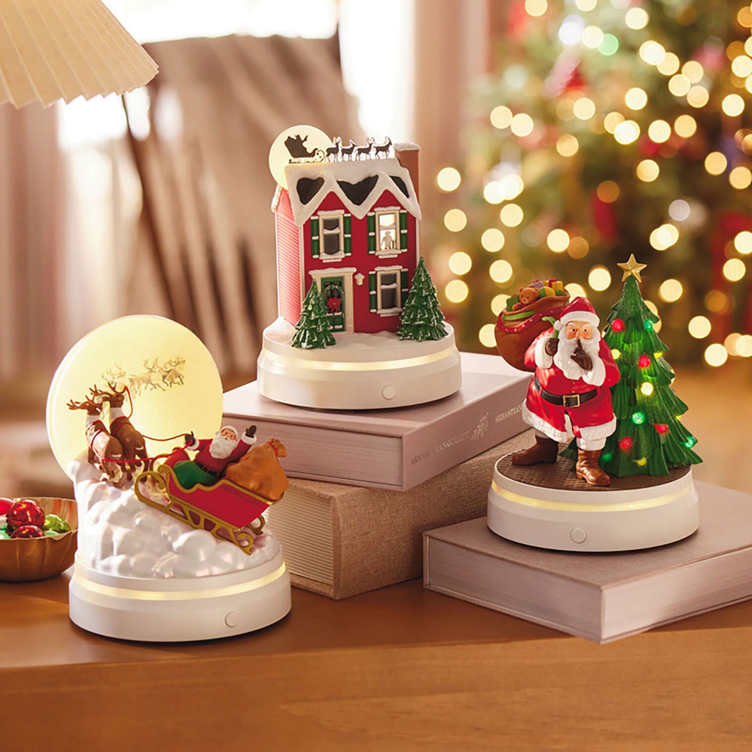 3 Interactive Tabletop Decorations - Raymond's Hallmark